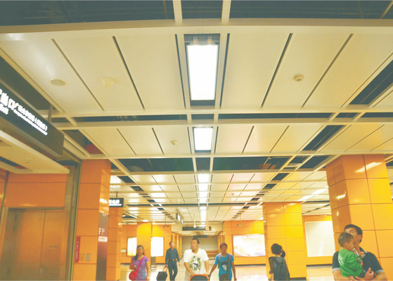 فرودگاه ها کاشی سقف کاذب کاذب K شکل با پوشش پودر Akzo Nobel