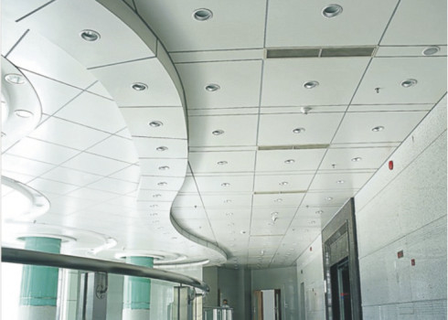 دکوراسیون داخلی کلیپ در آلومینیوم سقف فلزی معلق برای ساخت مواد سقف